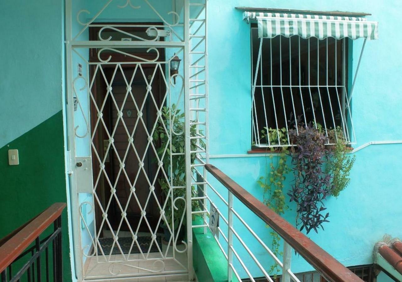 Hostal Yolanda Habana Vieja Havana Exteriör bild